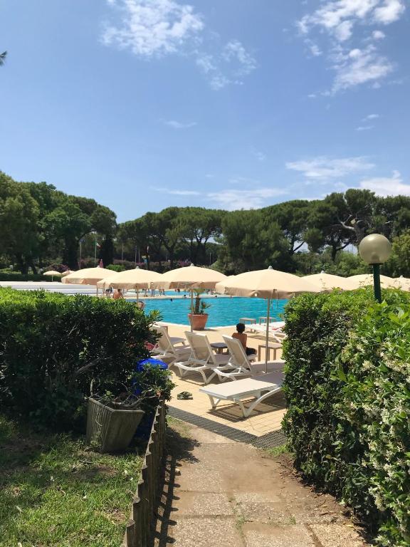 EraOra Hotel Village